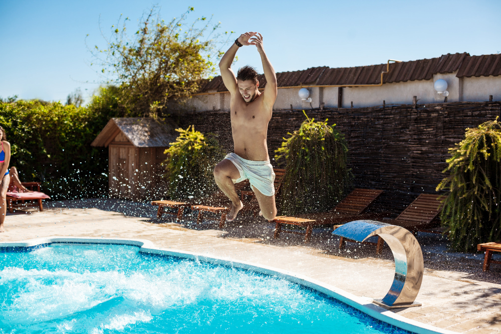 Comment Limiter L’évaporation De L’eau De Sa Piscine