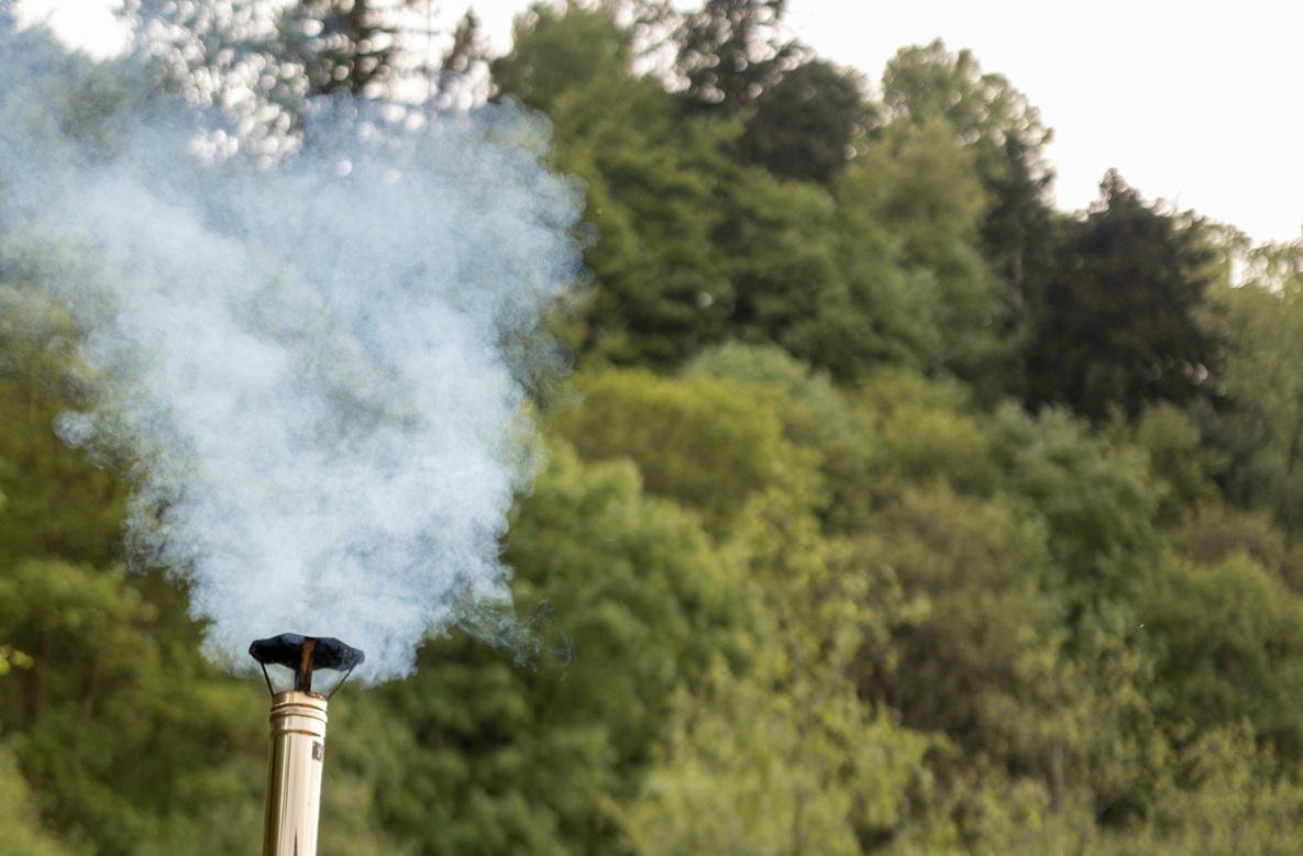 Comment éviter que le poêle d’un bain nordique fume trop ?